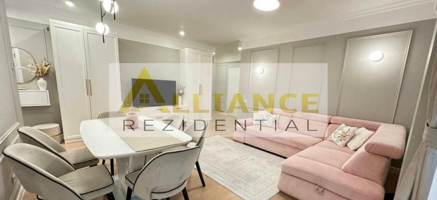 Apartament cu 2 camere decomandat în Central