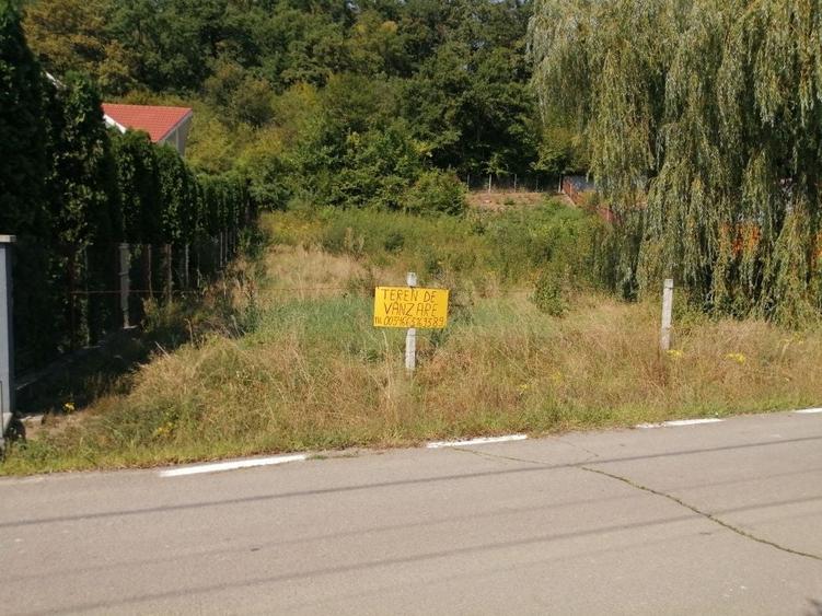 Teren de 926 mp, în Corunca