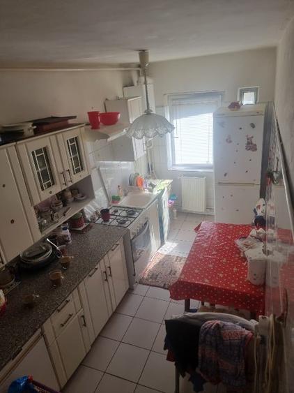 Apartament cu 2 camere decomandat, mobilat în Centrul Civic