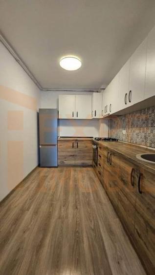 Apartament cu 2 camere decomandat, mobilat în Dacia