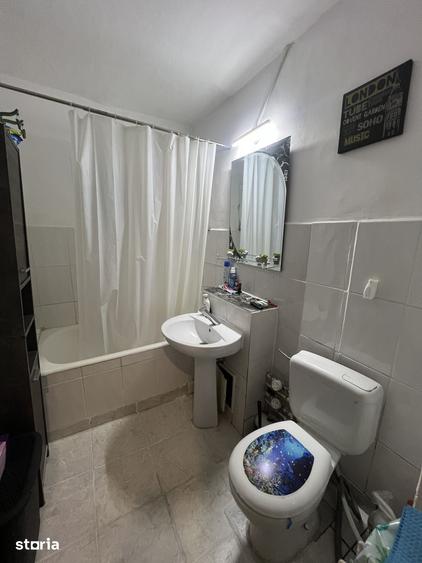 Apartament cu 2 camere în Craiovița Nouă