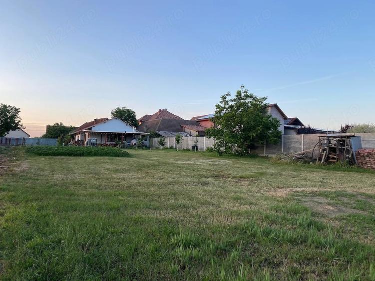 Teren de 900 mp, în Săcălaz