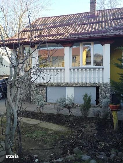 Casă cu 3 camere cu Teren 216 Mp în Central