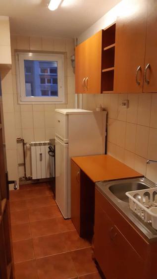 Garsonieră decomandată în Tineretului