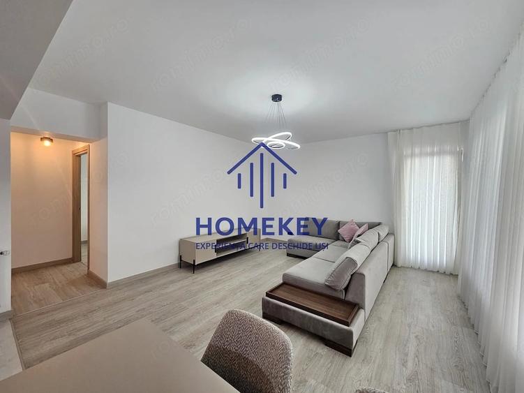 Apartament cu 3 camere decomandat în Est