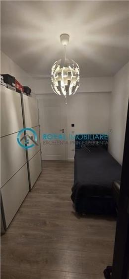 Apartament cu 3 camere decomandat, mobilat în Albert