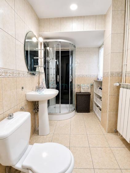 Casă individuală cu 5 camere cu Canalizare în Calea Aradului