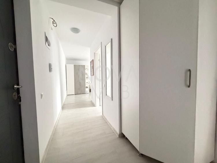 Apartament cu 2 camere semidecomandat, mobilat în Șelimbăr