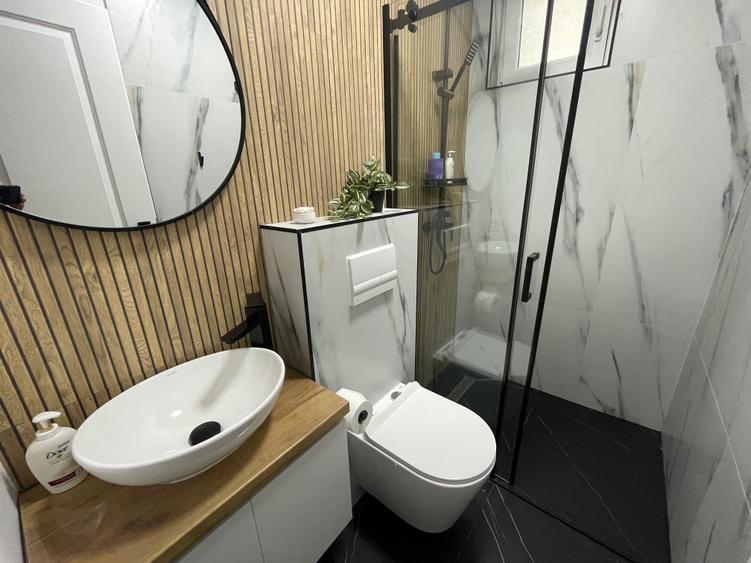 Apartament cu 2 camere semidecomandat în Central