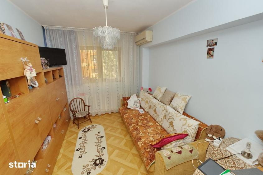 Apartament cu 3 camere decomandat în Mazepa 1