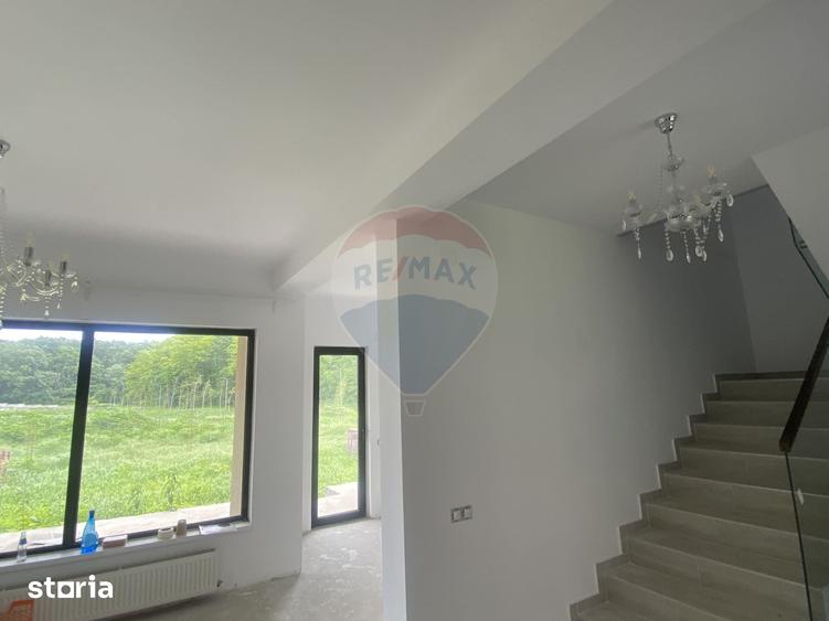 Casă cu 4 camere cu Teren 286 Mp în Snagov