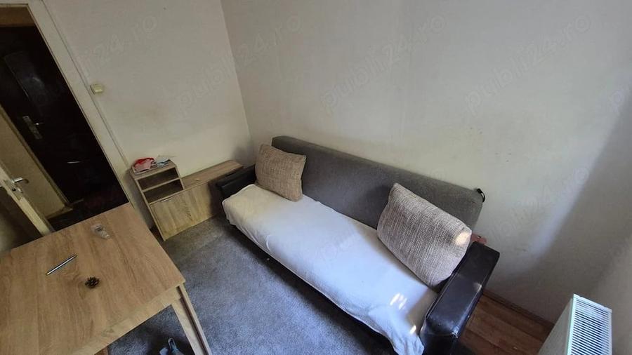 Apartament cu 3 camere semidecomandat în Șagului