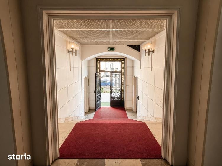 Spațiu comercial, de 3,500 mp, în Victoriei