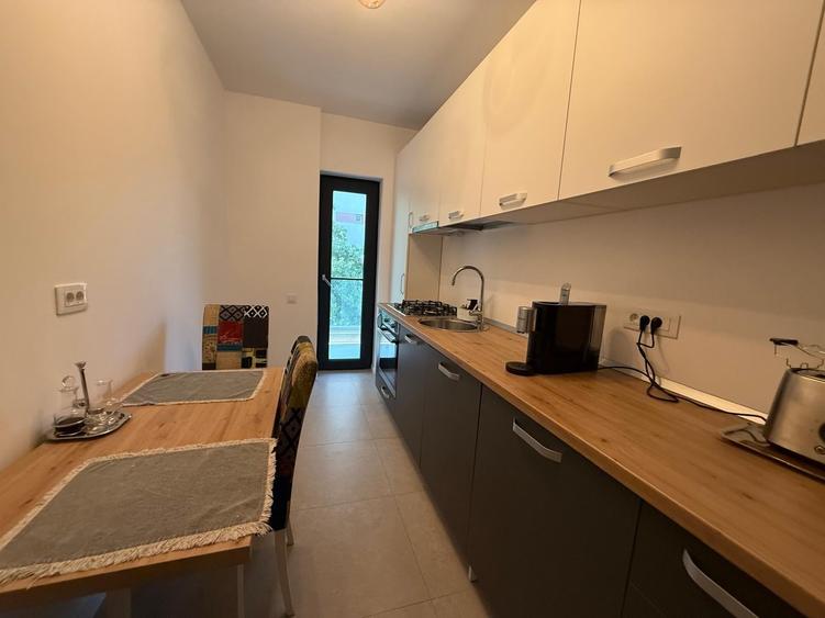 Apartament cu 3 camere în Cotroceni