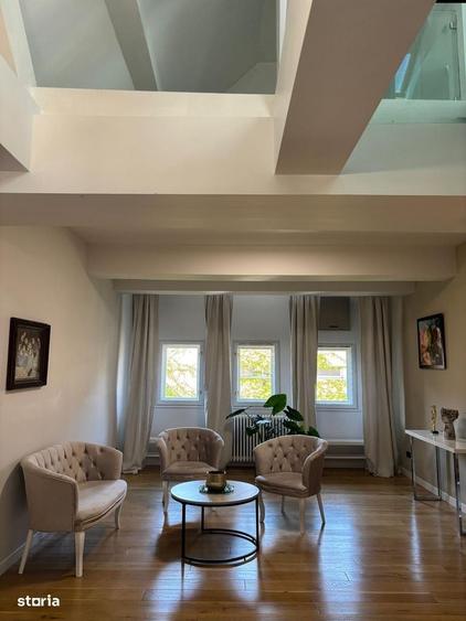 Apartament cu 4 camere în Capitale