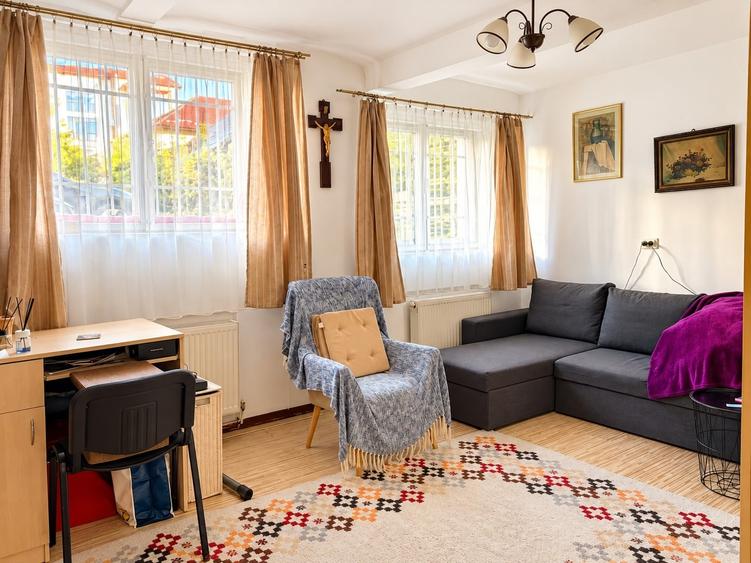 Apartament cu 2 camere în Plopilor