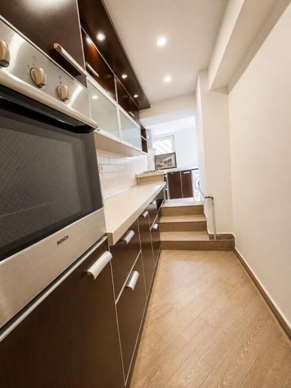 Apartament cu 2 camere, mobilat în Unirii