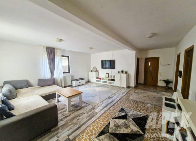 Casă individuală cu 3 camere cu Teren 400 Mp în Central