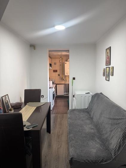 Apartament cu 2 camere decomandat în Exterior Vest