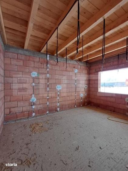 Casă cu 4 camere cu Teren 530 Mp în Mihai Viteazu