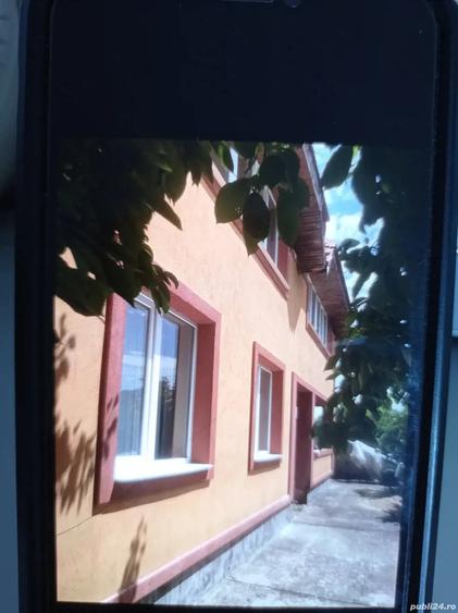 Casă cu 6 camere în Saca