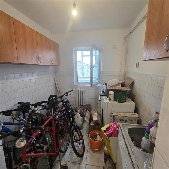 Apartament cu 2 camere decomandat în Galata