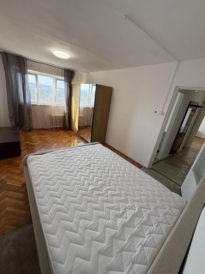 Apartament cu 2 camere decomandat în Dâmbu Pietros