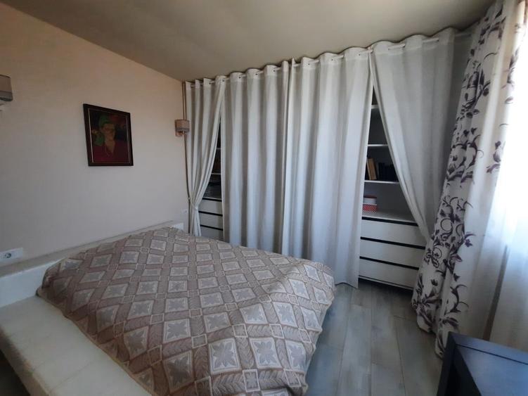 Casă individuală cu 5 camere cu Garaj în Bodești