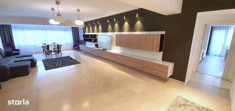 Apartament cu 4 camere, mobilat în Băneasa