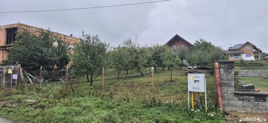 Teren de 1000 mp, în Câmpenești
