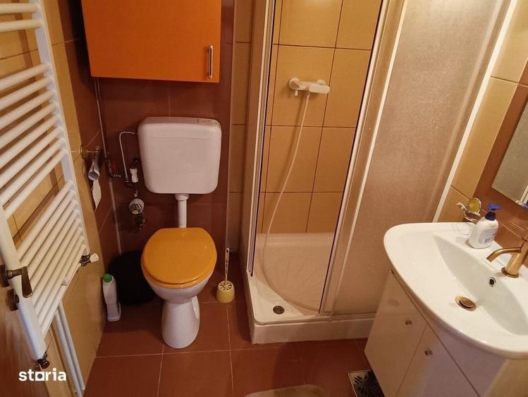 Apartament cu 3 camere decomandat în Peninsula