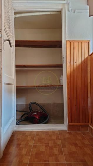 Casă individuală cu 4 camere cu Canalizare în Lupeni