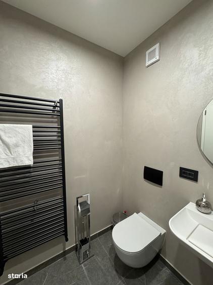 Apartament cu 2 camere decomandat, mobilat în Tractorul