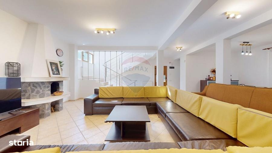 Casă cu 4 camere în Cioplea