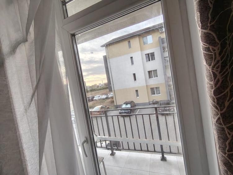 Apartament cu 2 camere decomandat în Giroc