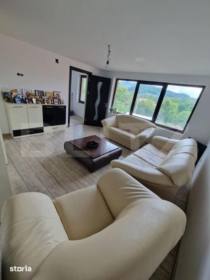 Casă cu 4 camere cu Teren 2360 Mp în Voinești