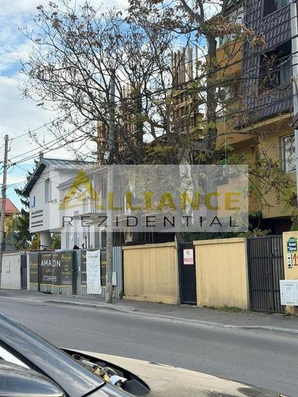 Apartament cu 2 camere decomandat în Apărătorii Patriei