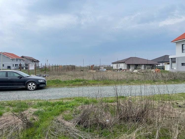 Teren de 1021 mp, în Săcălaz