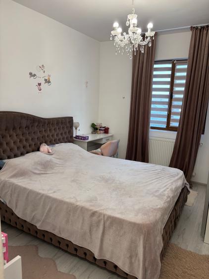 Apartament cu 3 camere decomandat în Chiajna