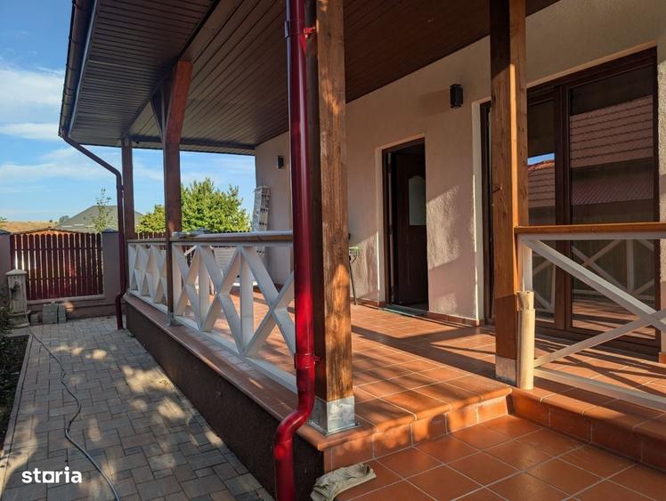 Casă cu 3 camere în Șerbănești
