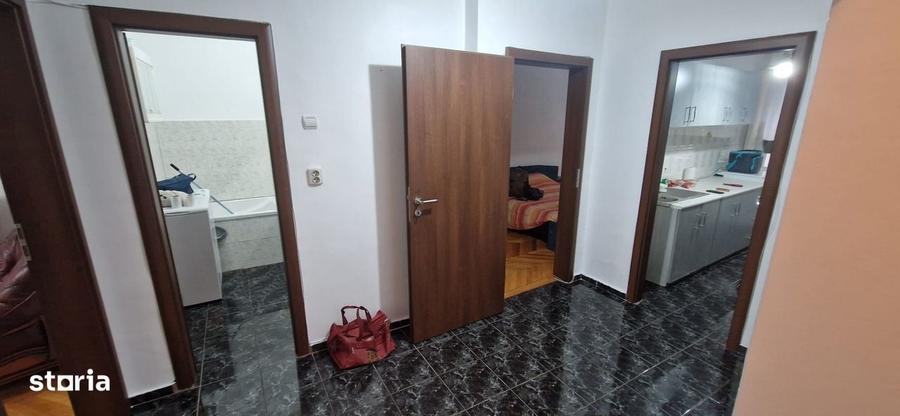 Apartament 3 Camere Etaj 1 Complex Studentesc 450 euro - 12
