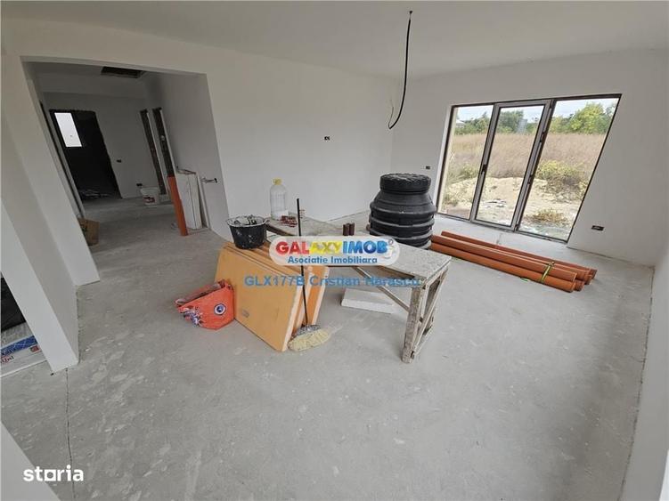 Casă cu 4 camere în Gulia