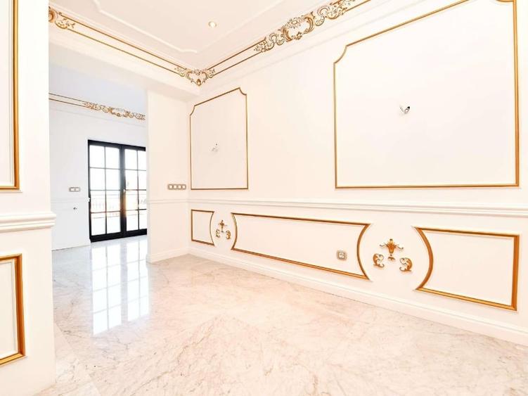 Apartament cu 5 camere în Ronaț