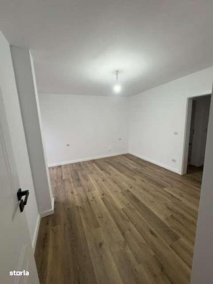 Casă cu 4 camere cu Teren 200 Mp în Valea Rosie