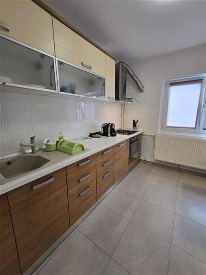Apartament cu 2 camere decomandat, mobilat în Brâncoveanu