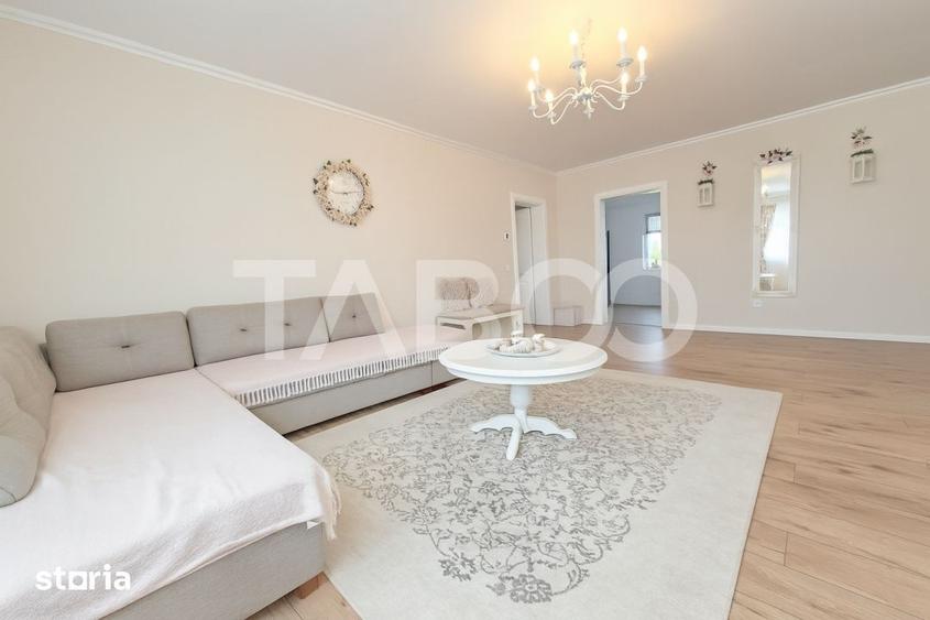 Casă cu 3 camere cu Teren 695 Mp în Central