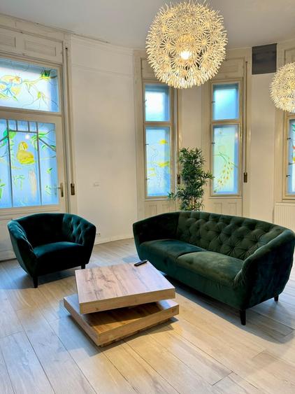 Apartament cu 4 camere decomandat, mobilat în Elisabetin