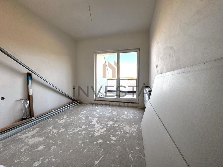 Apartament cu 3 camere semidecomandat în Florești