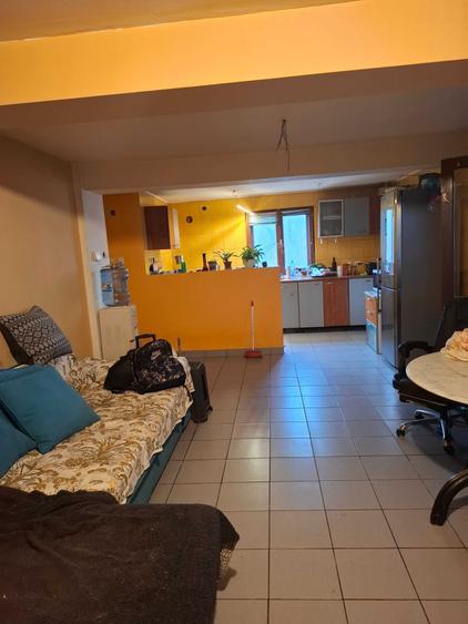 Casă cu 4 camere în Poiana