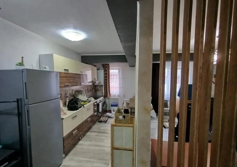 Garsonieră nedecomandată, mobilată în Florești